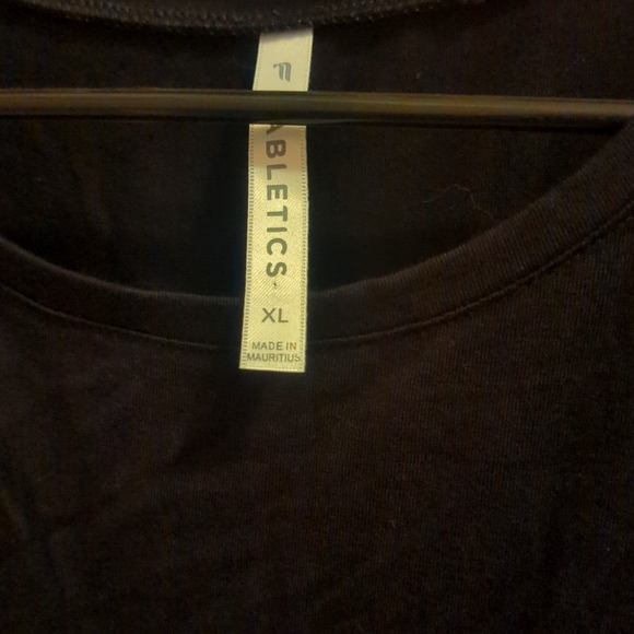 Fabletics Tank - Picture 3 of 4